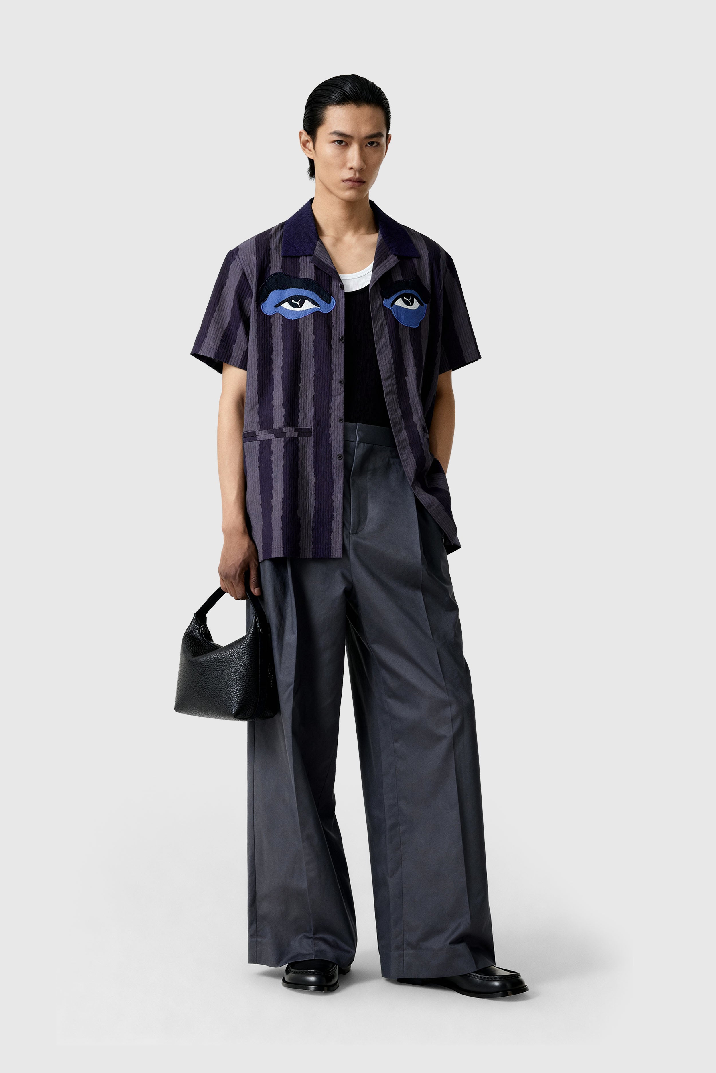 Gestreiftes Kurzarm Hemd (Gr. M)