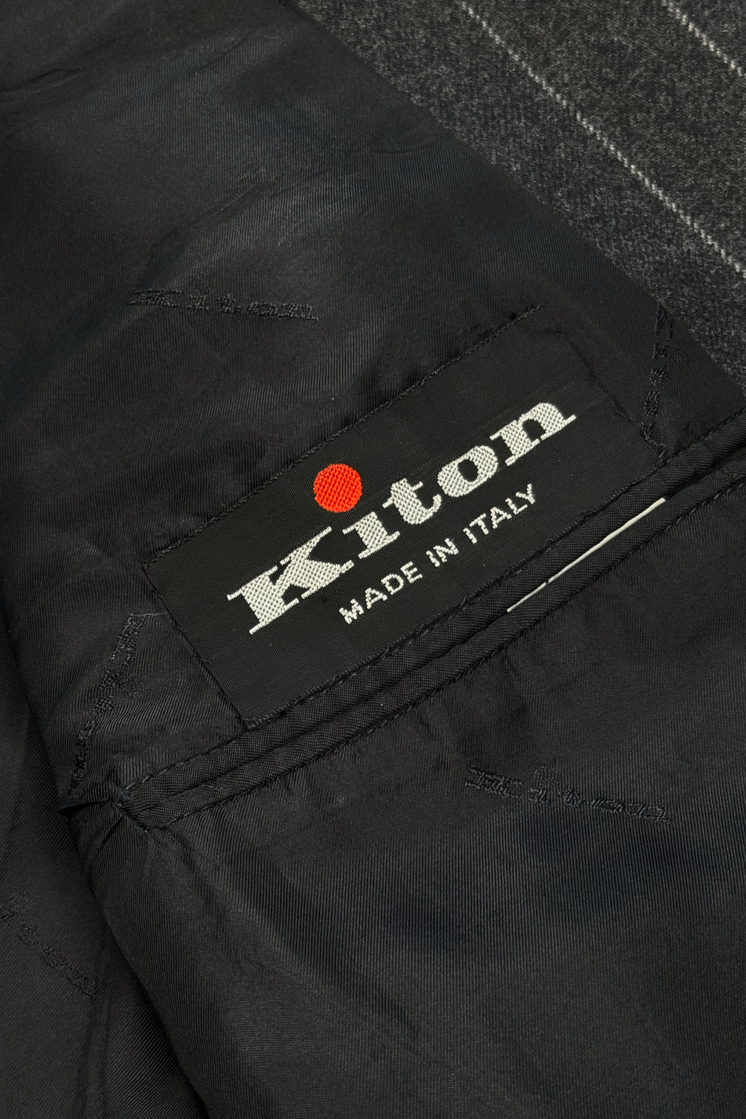 Doppelreihiger Anzug mit Nadelstreifen (Gr. 54)