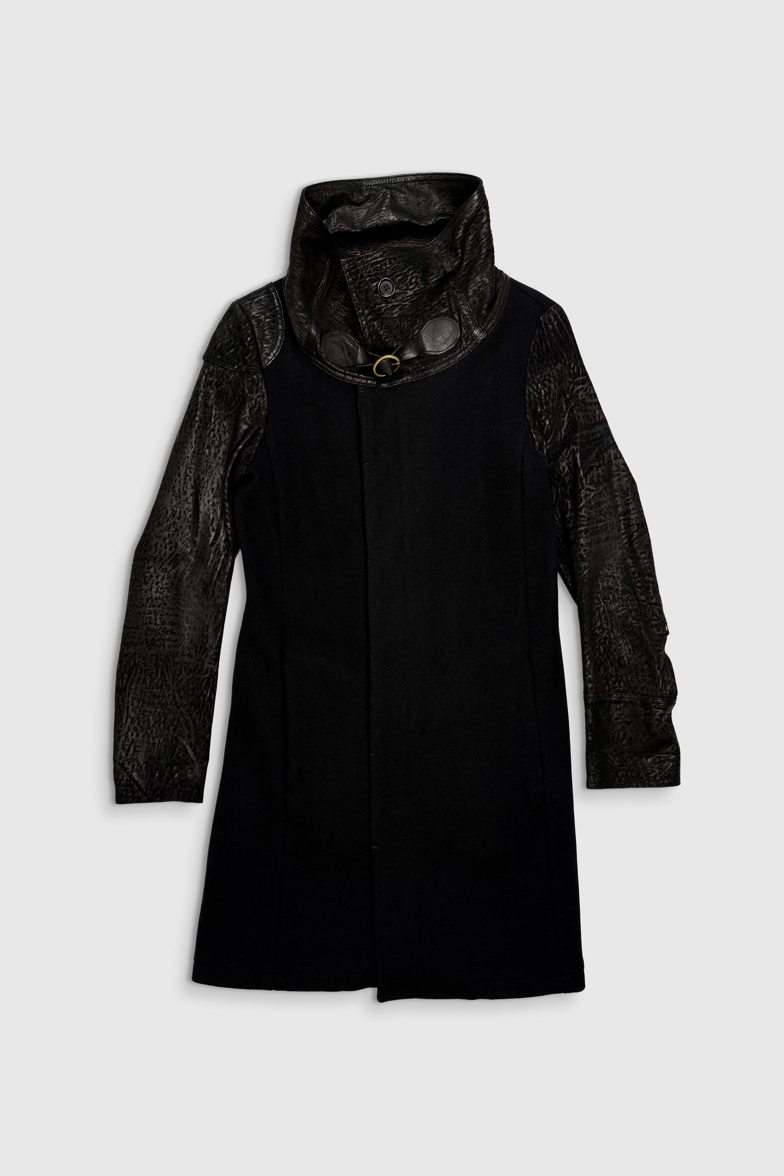 Wollmantel mit Applikationen in veganem Leder (Gr. 44)