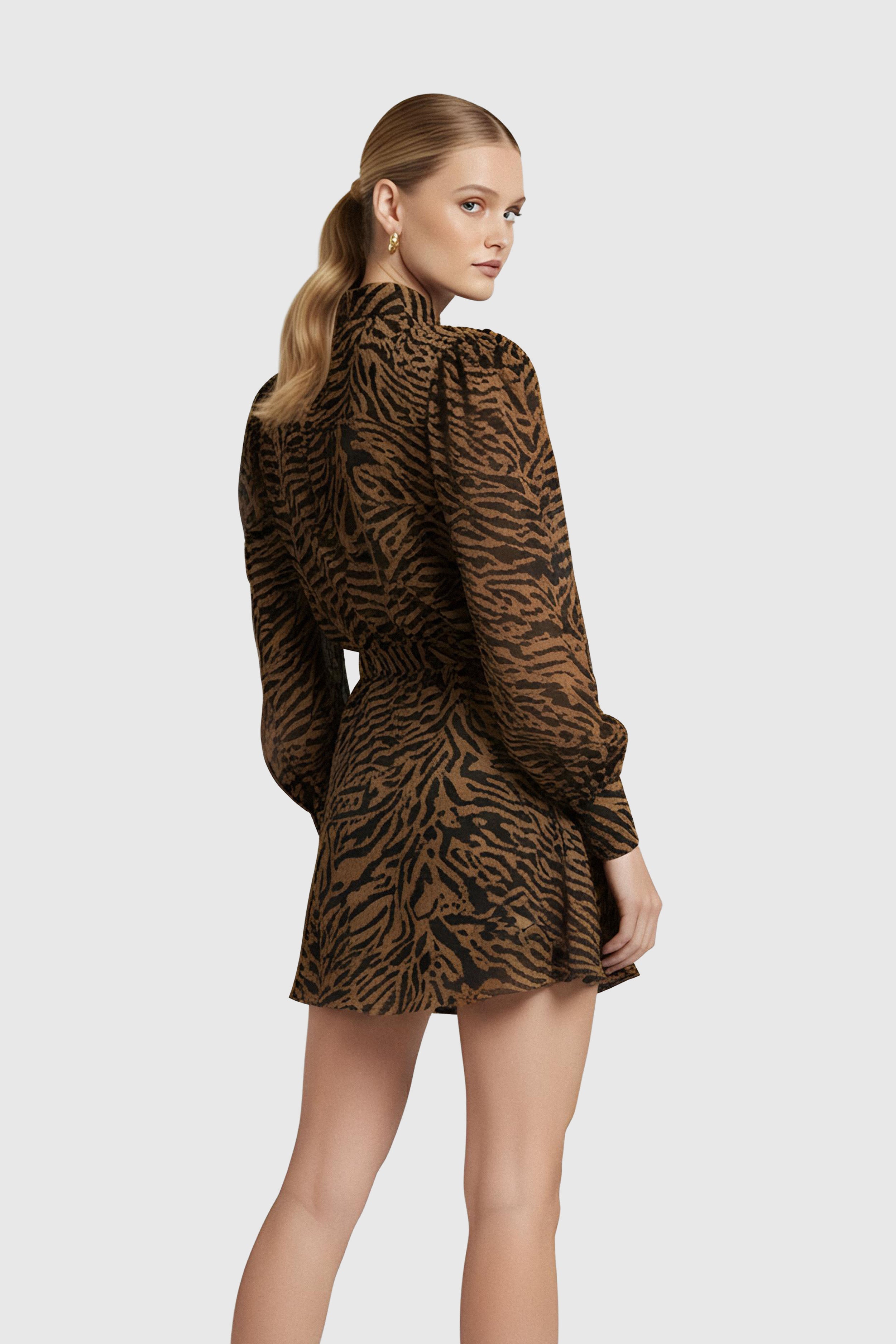 Bluse mit Tiger-Print (Gr. M)