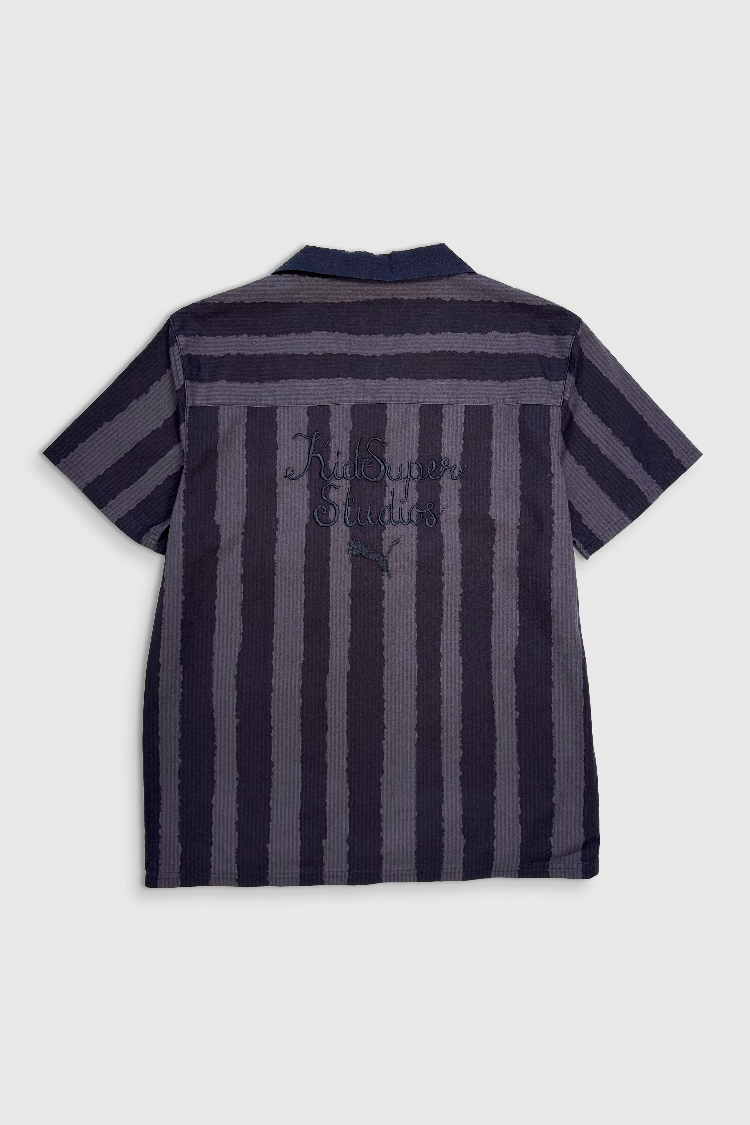 Gestreiftes Kurzarm Hemd (Gr. M)