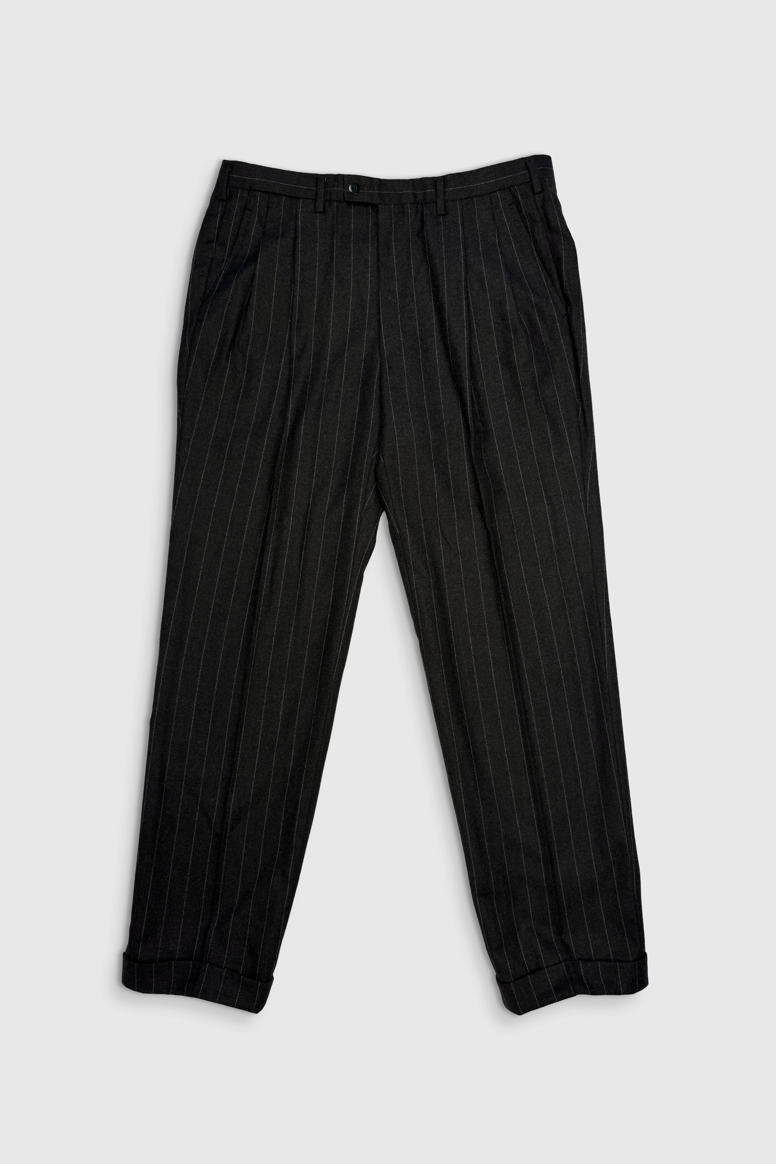 Doppelreihiger Anzug mit Nadelstreifen (Gr. 54)